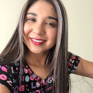 Meet your Posher, Stephany